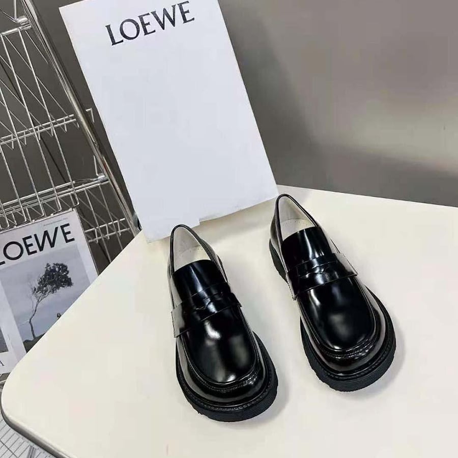 Loewe Blaze Loafer in Bicolour Brushed-off Calfskin (Woman)