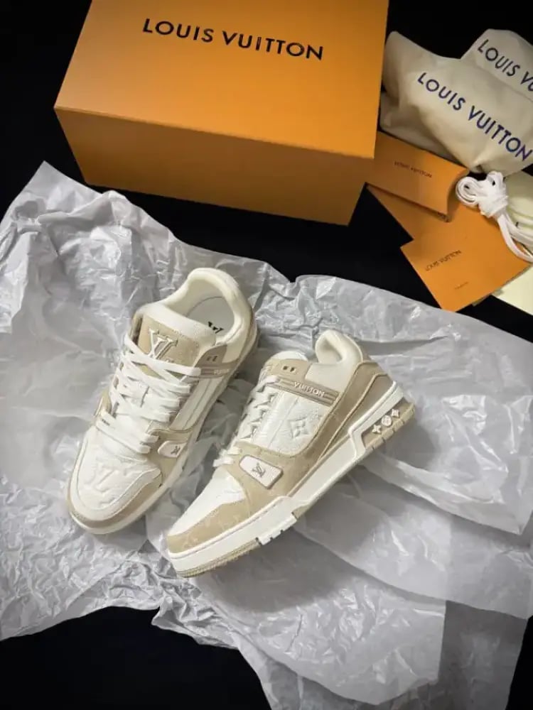 Louis Vuitton Trainer Sneaker – LVS253