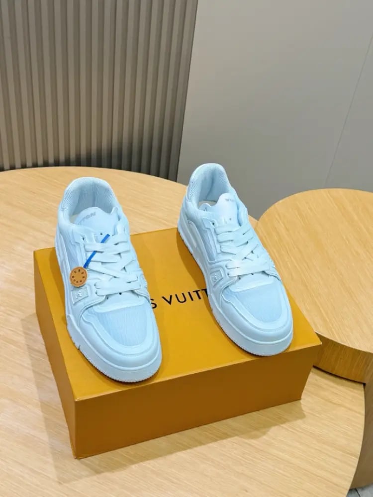 Louis Vuitton Trainer Sneaker – LVS321