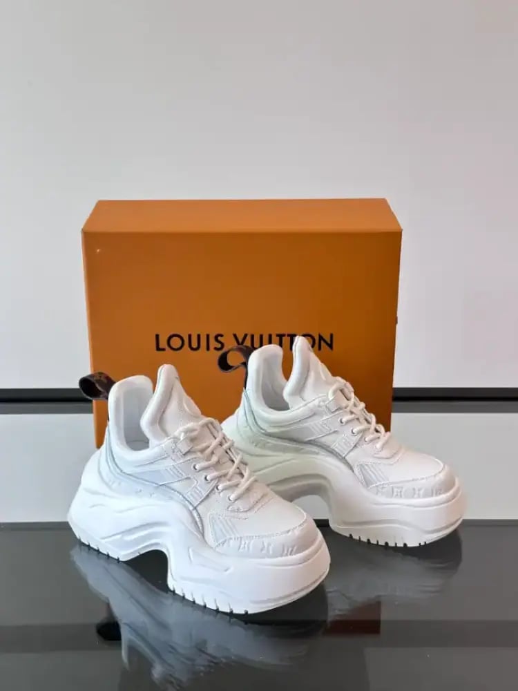 Louis Vuitton Archlight Sneaker – LVS218 (Woman)