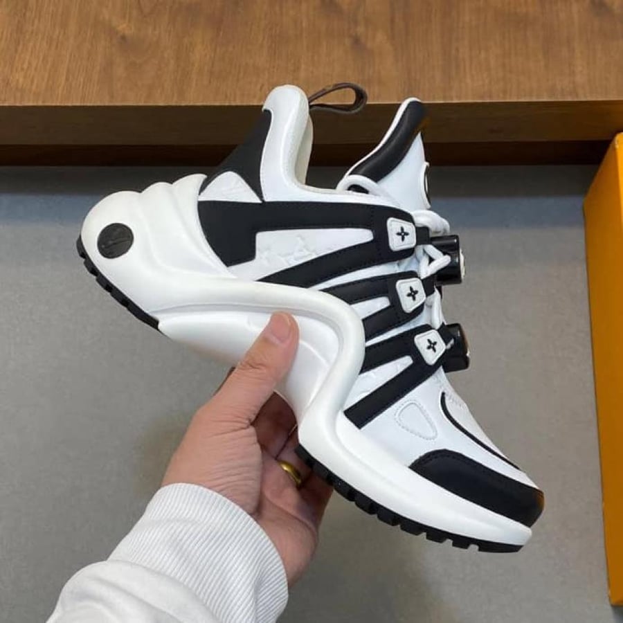 Louis Vuitton Archlight Sneaker – LVS211 (Woman)