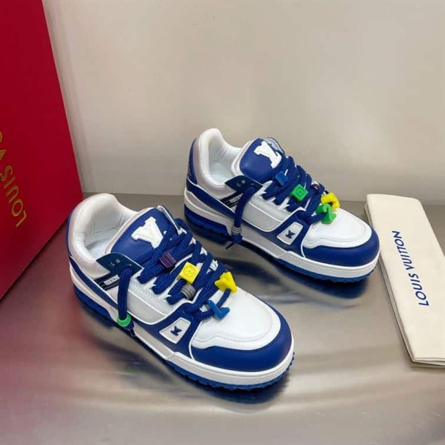 Louis Vuitton Trainer Maxi Low-Top Sneakers in White and Blue – LVS117