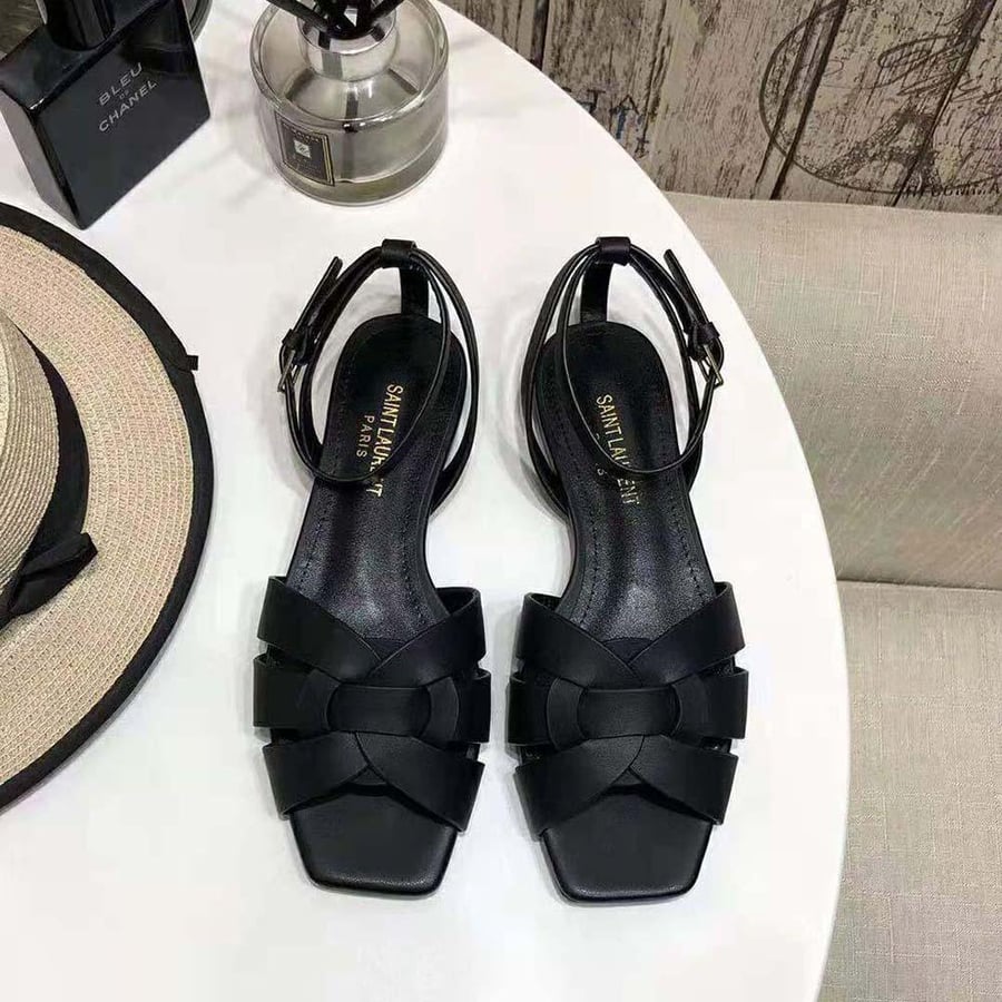 Saint Laurent Tribute Flat Sandals in Smooth Leather (Woman)