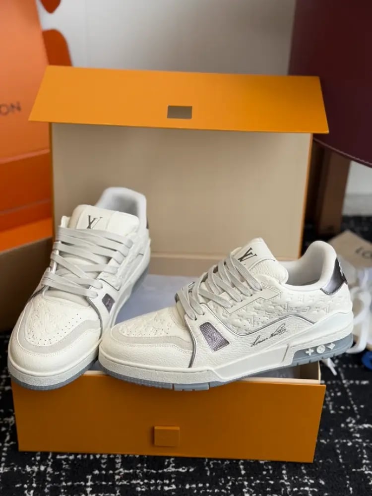 Louis Vuitton Trainer Sneaker – LVS314
