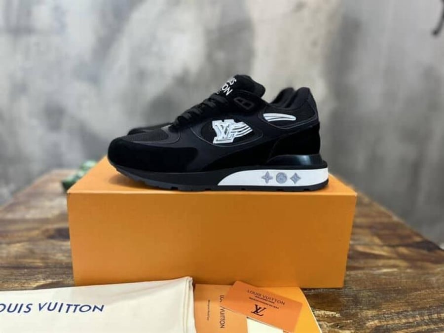 Louis Vuitton Run Away Sneaker – LVS010