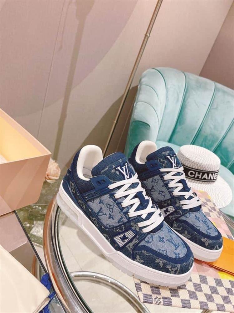 Louis Vuitton Trainer Sneaker Denim Monogram – LVS129
