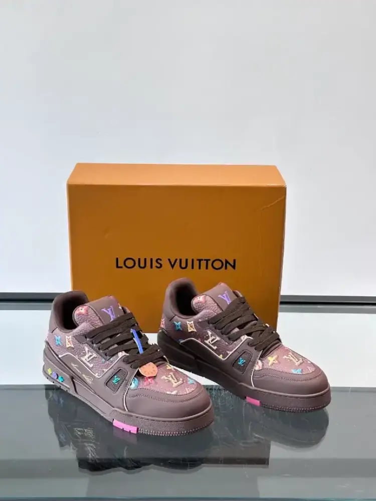 Louis Vuitton Trainer Sneaker – LVS274