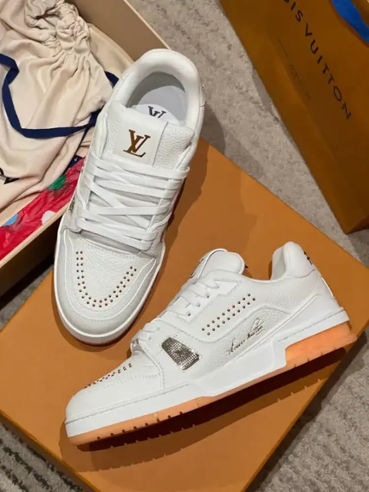 Louis Vuitton Trainer Sneaker – LVS250