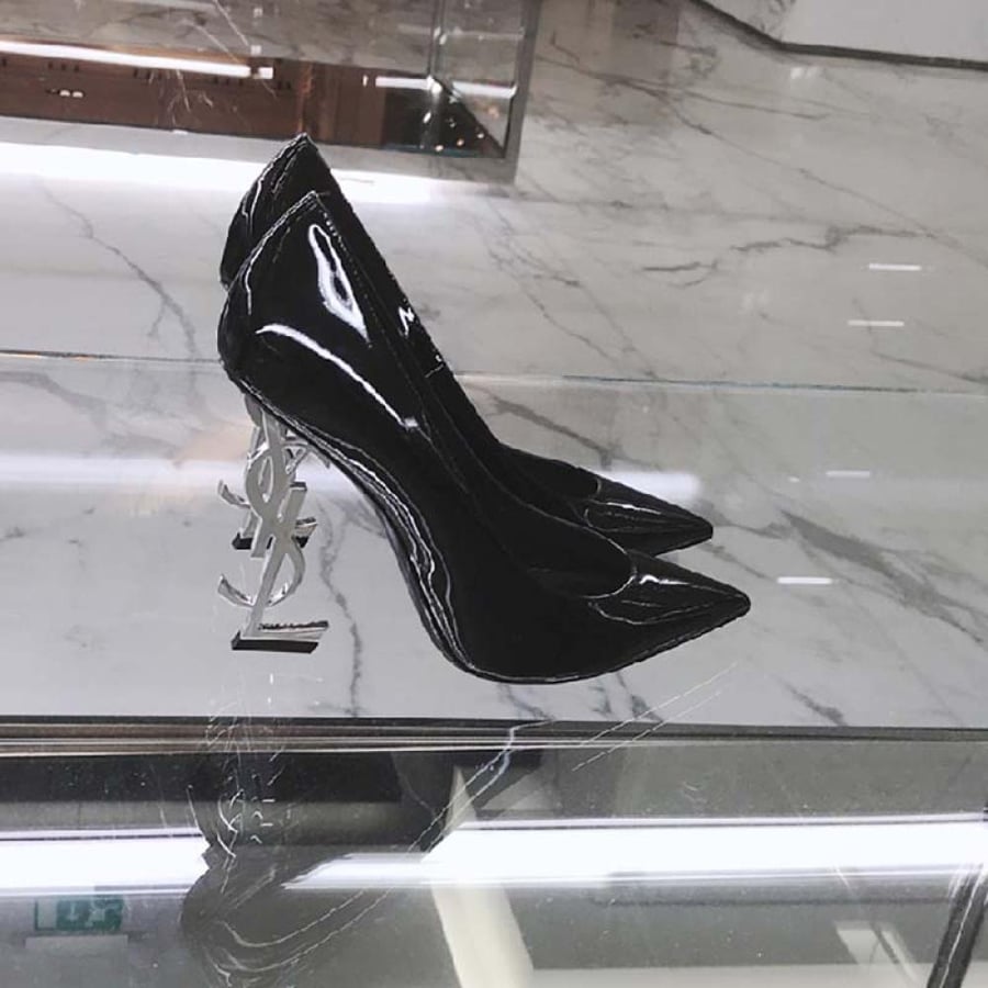 Saint Laurent Opyum 110 Pump in Black Patent Leather – Silver (Woman)
