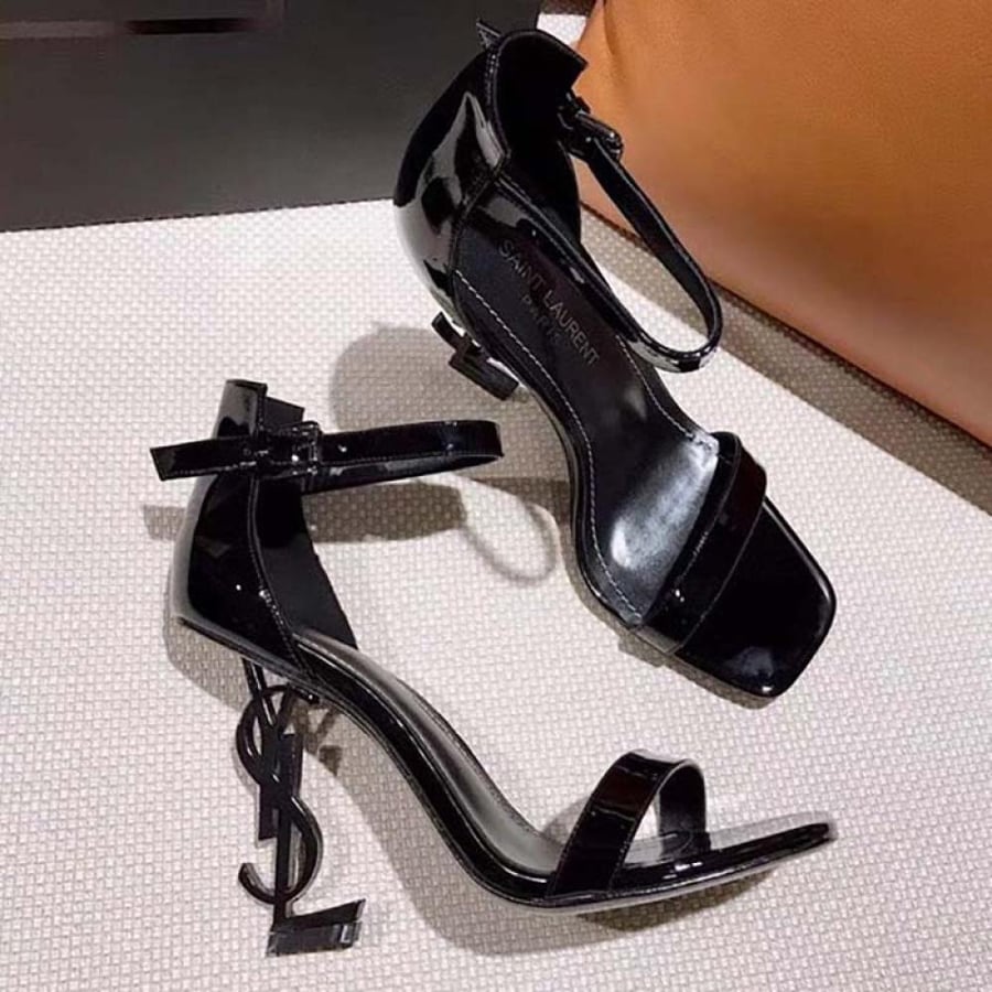 Saint Laurent Opyum 110 Sandals in Patent Leather – Black (Woman)