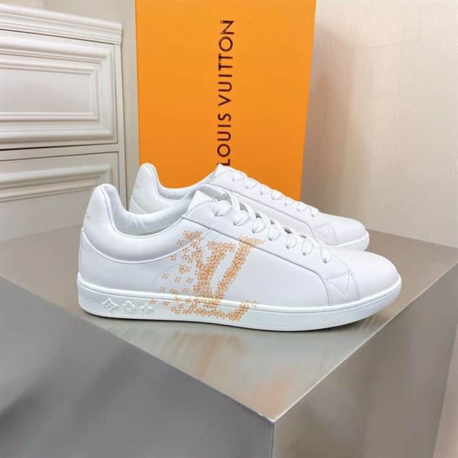 Louis Vuitton Classic Shoes – LVS037 (Woman)