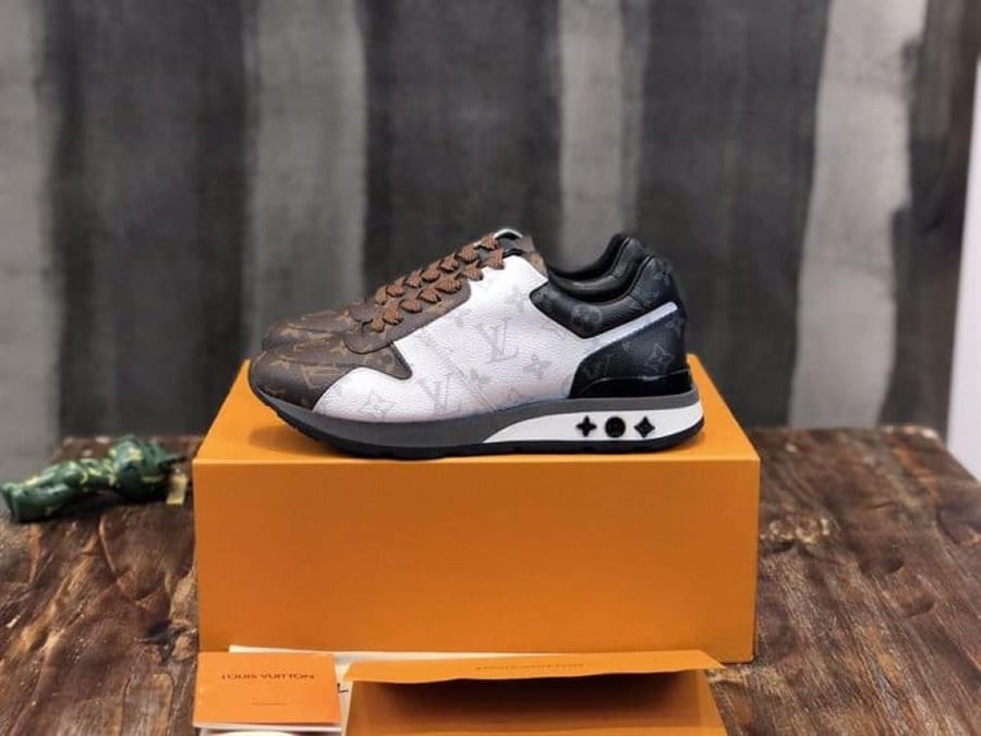 Louis Vuitton Run Away Sneakers in Silver – LVS008