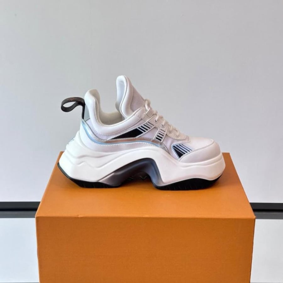 Louis Vuitton Archlight Sneaker – LVS215 (Woman)