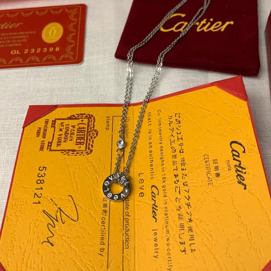 A necklace inspired by Cartier silver