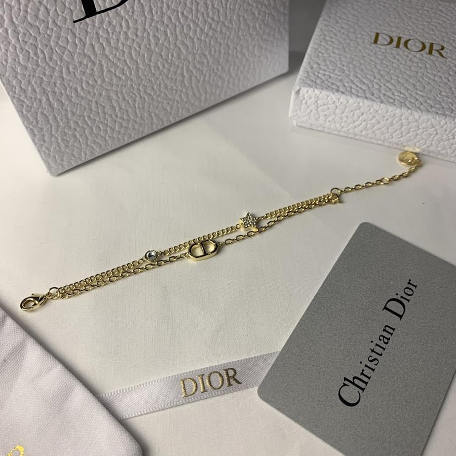Bracelets inspired by Dior gold