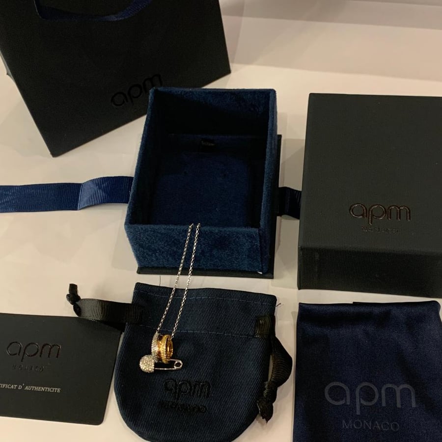 A necklace inspired by apm