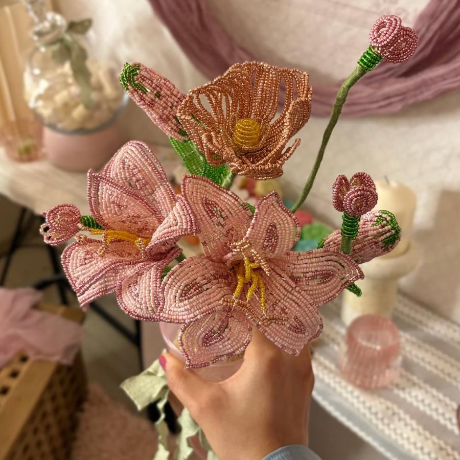 باقة ليلي وردي