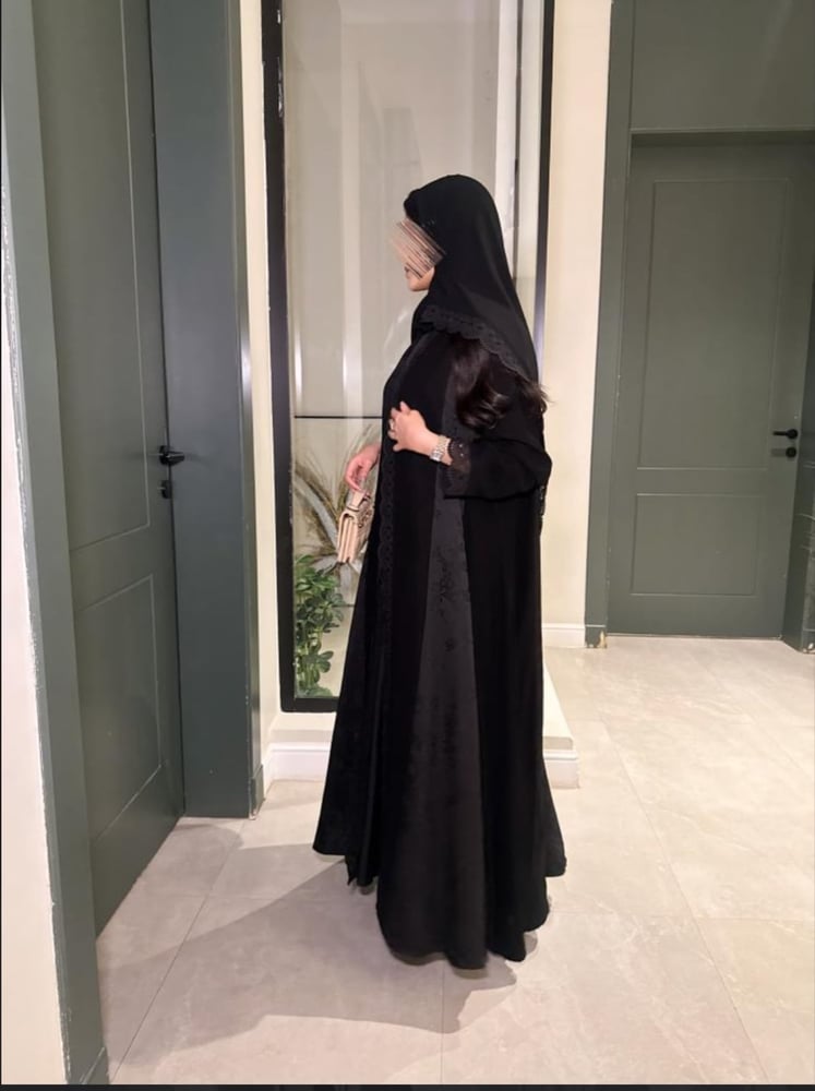عباية ملاك الصيفية بالدانتيل والجاكار |  دوام وخرجات | متجر [LAXEN]