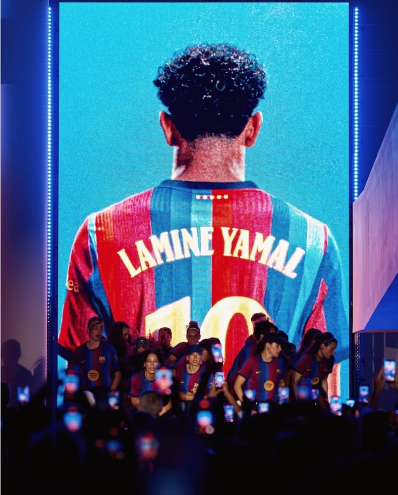 قميص برشلونة البلوغرانا