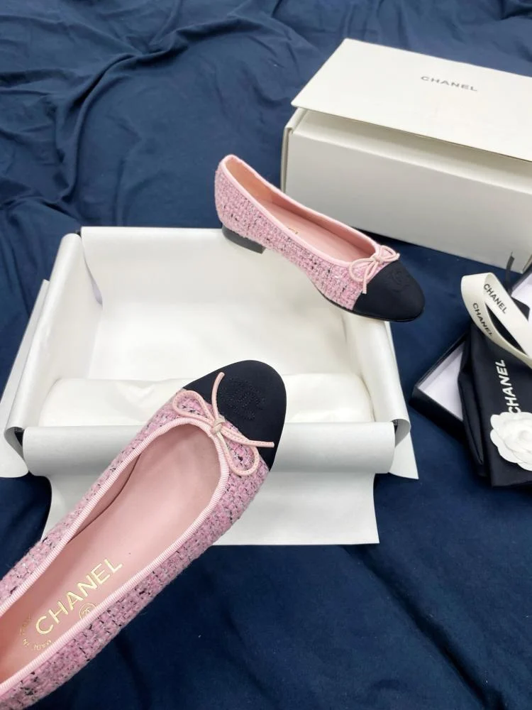 Chanel flat