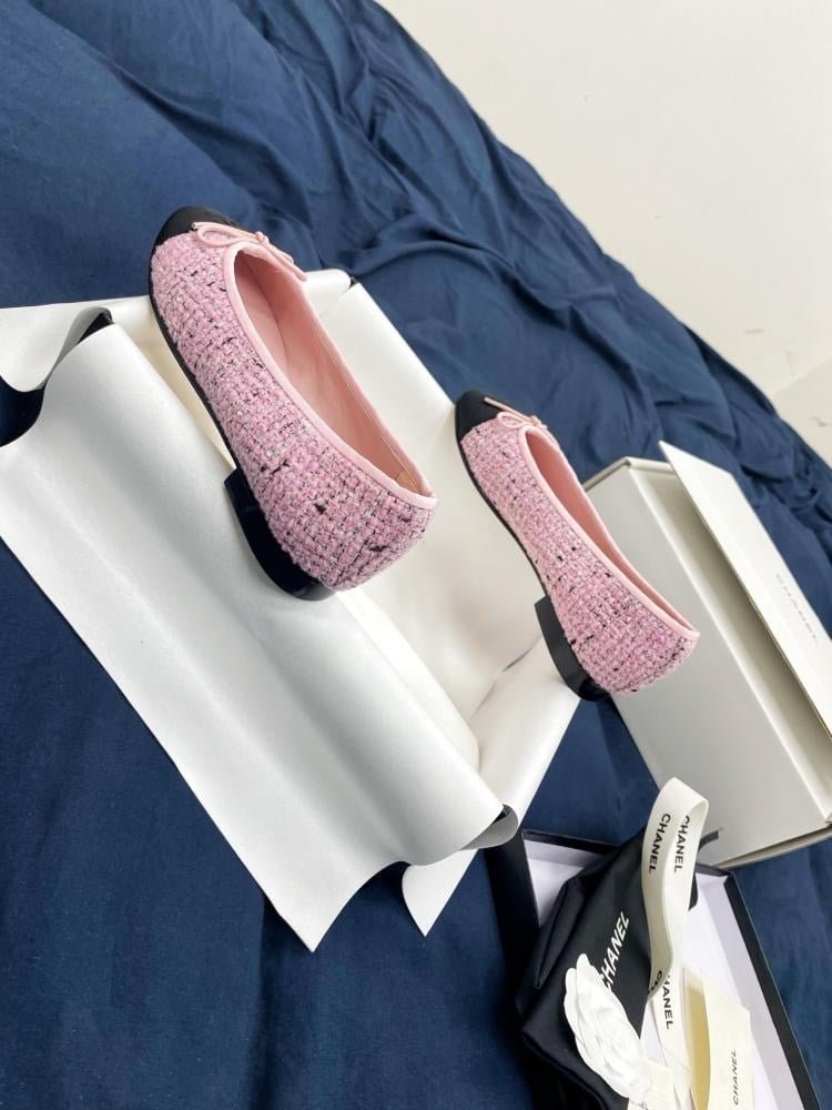 Chanel flat