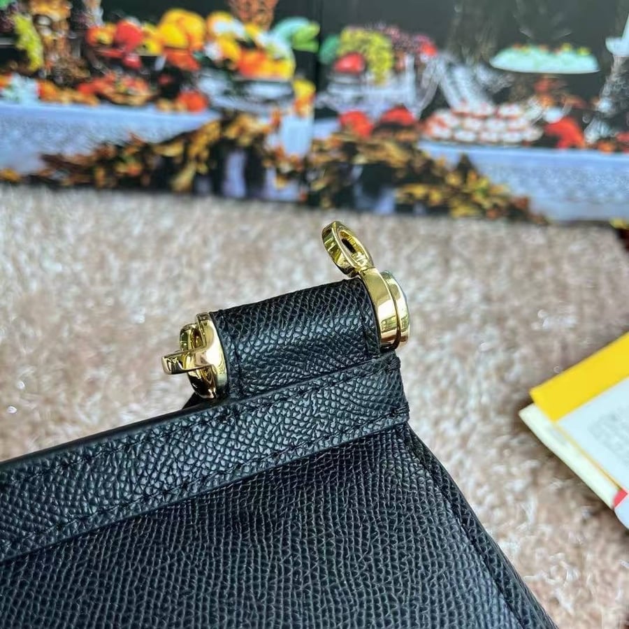 DOLCE & GABBANA Sicily Bag | شنطه دولتشي & جابانا سيسلي