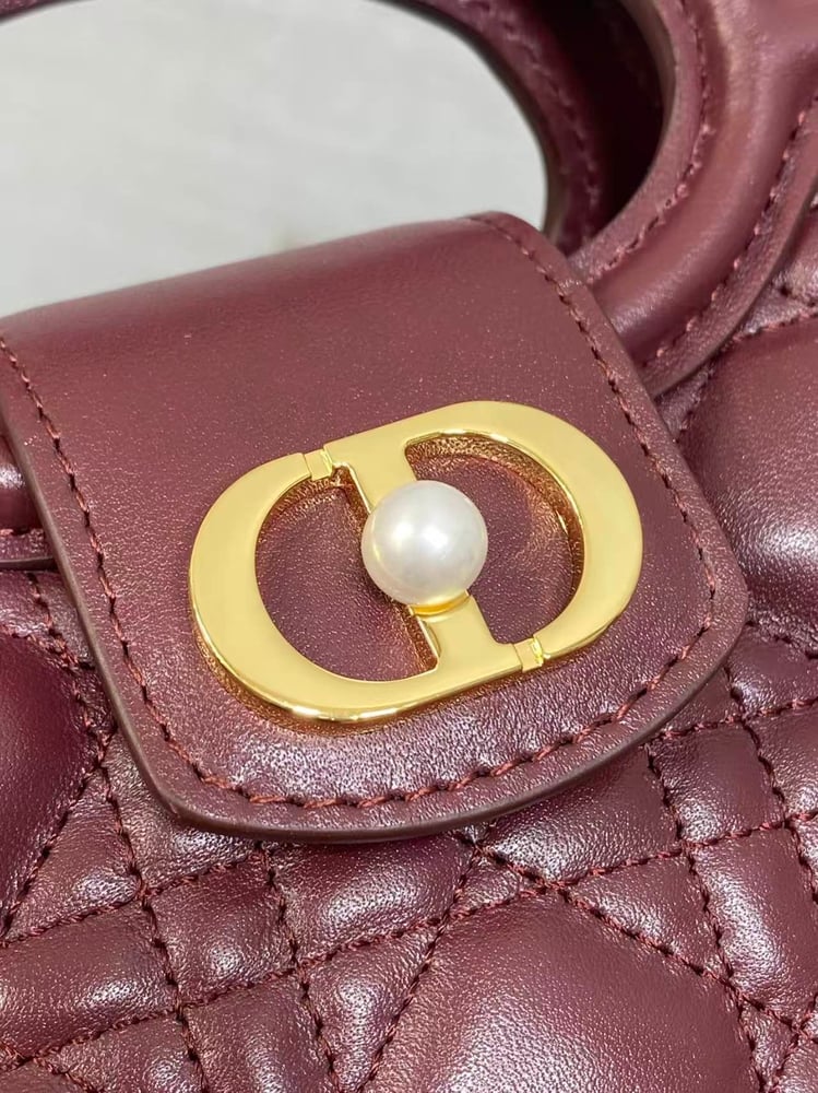 ديور ميني جولي برغندي | Dior Jolie
