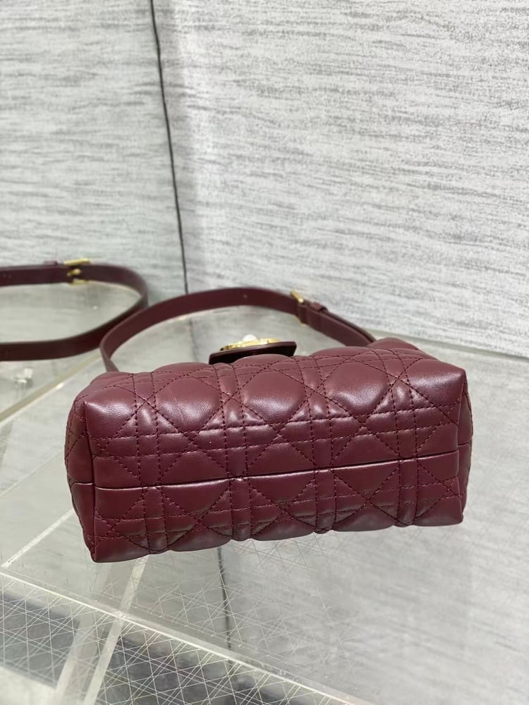 ديور ميني جولي برغندي | Dior Jolie
