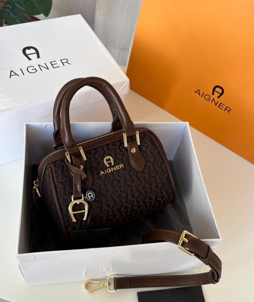 شنطة AIGNER