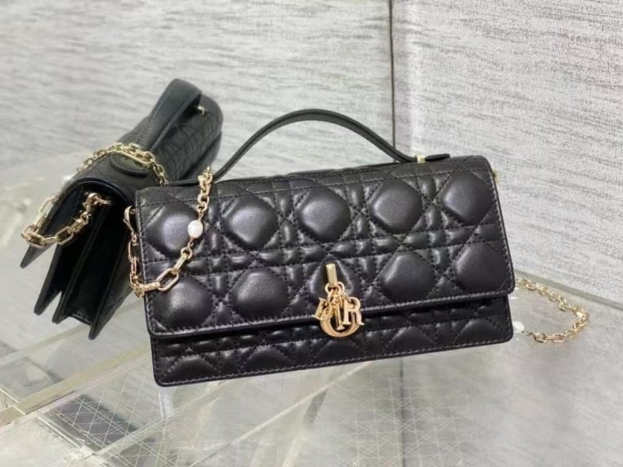 شنطة ديور - اسود