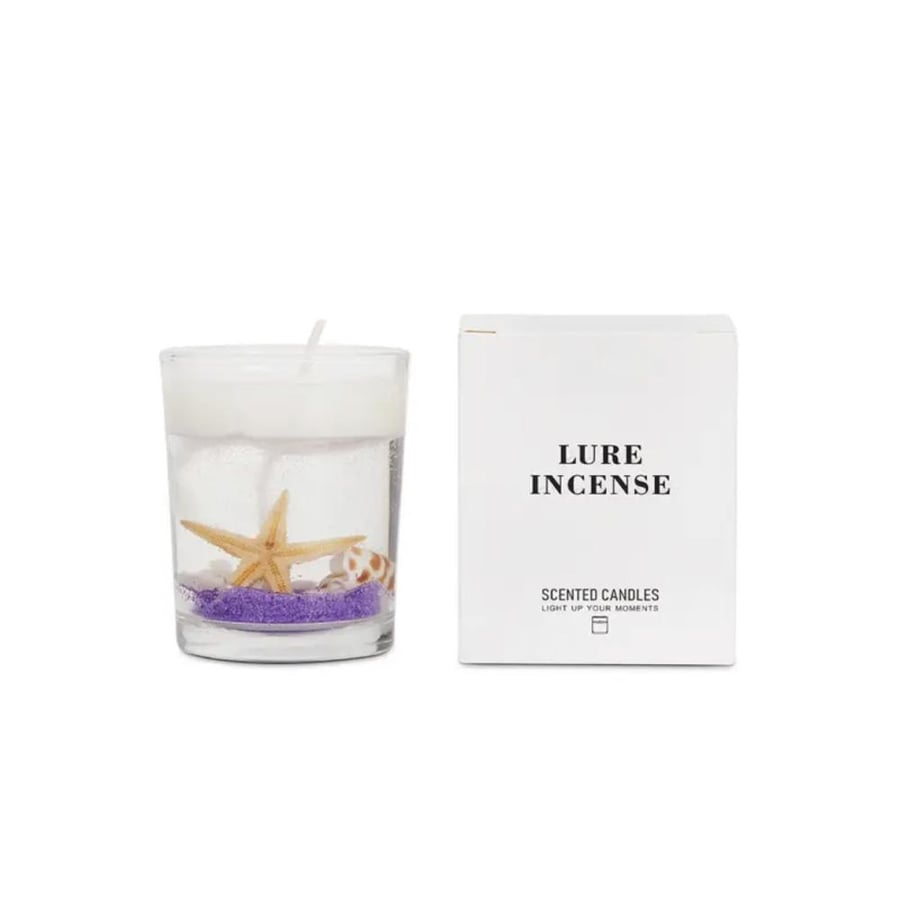 Beach inspired candle with a striking sea breeze scent - Violet