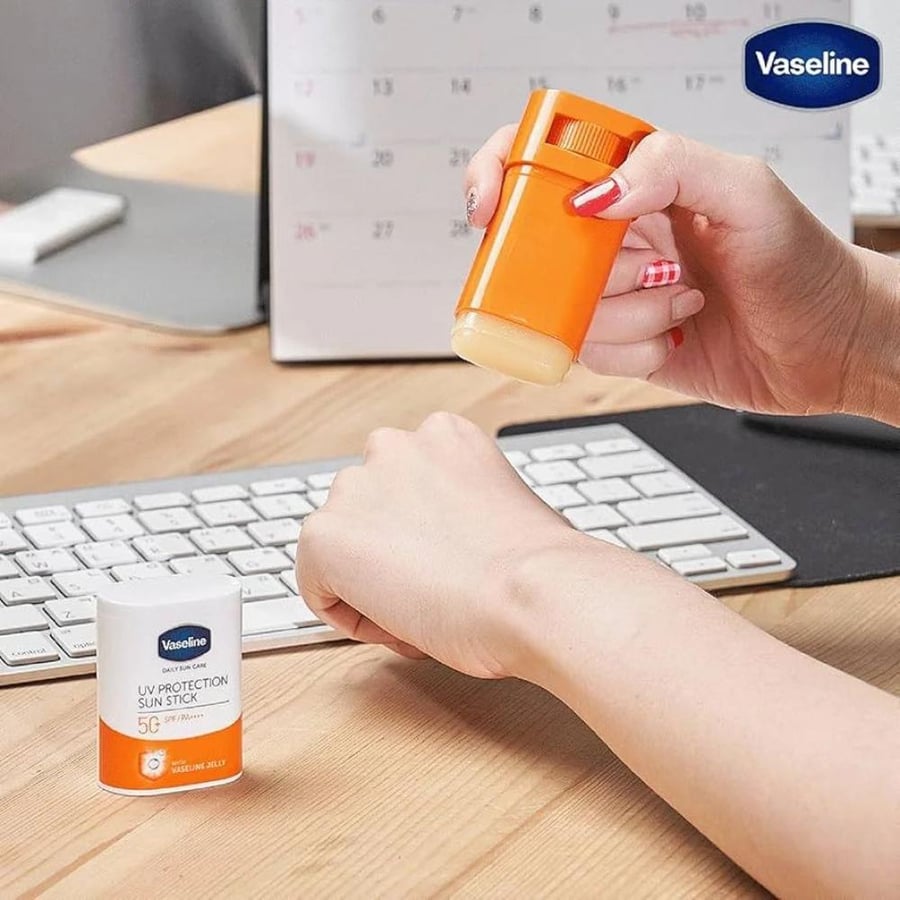 Sun protection SPF 50 from Vaseline - 15 grams