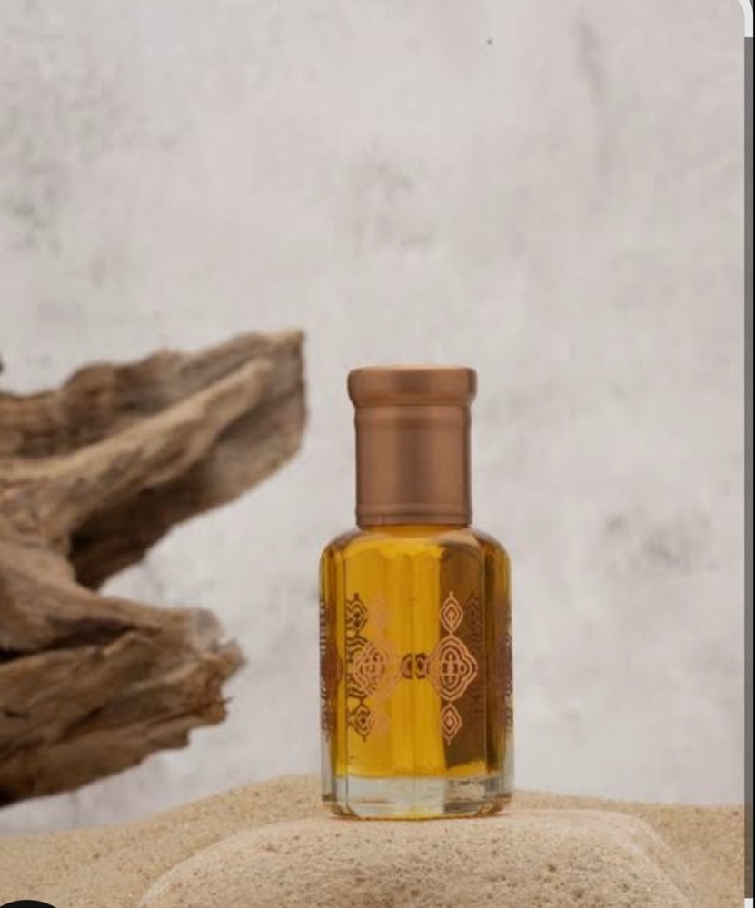 دهن عود رشيكا