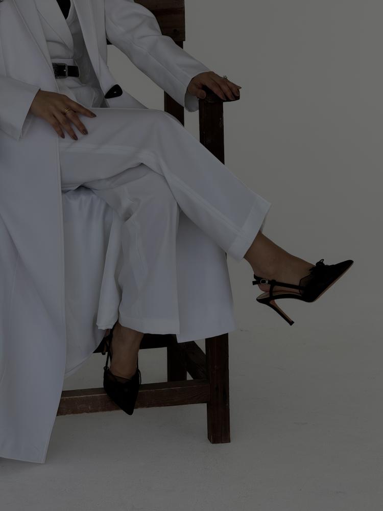 White abaya blazer with padding, black color, bazaar style, black color