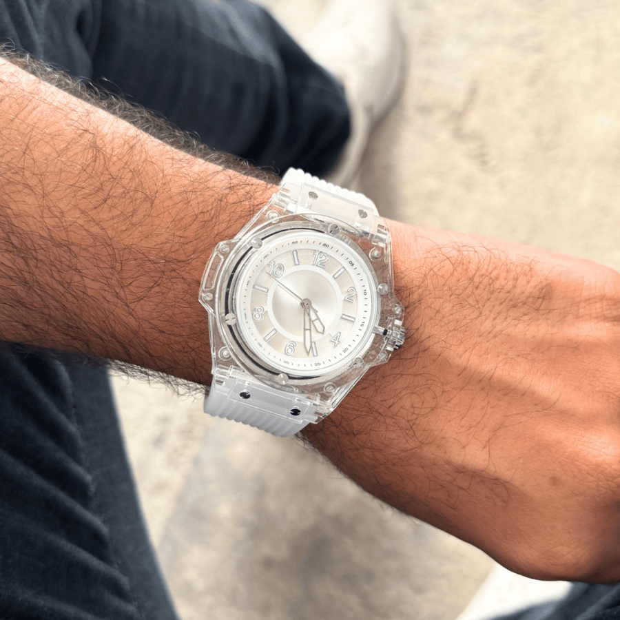 ساعة شفافة ارقام لون ابيض SF1045