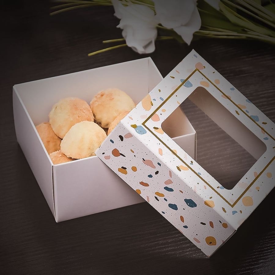 علب حلويات  صغير