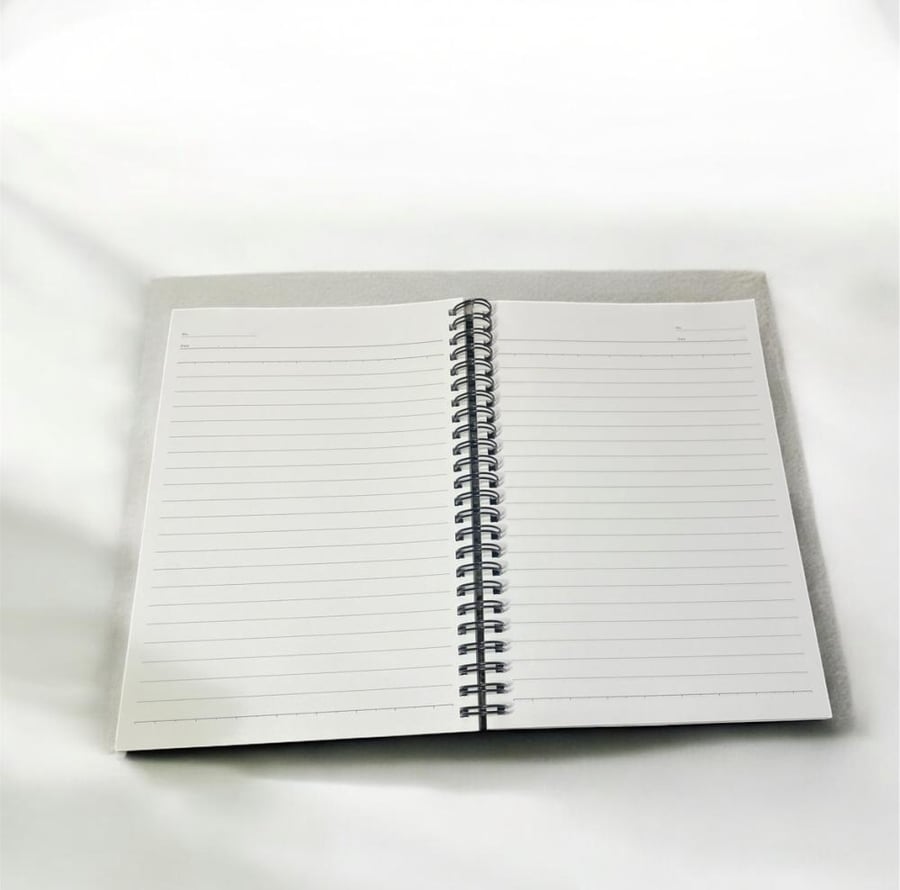 طباعه على غلاف دفتر