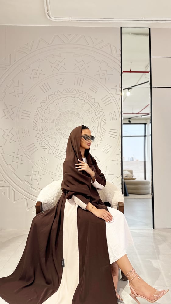 عباية كريب بني وبيج