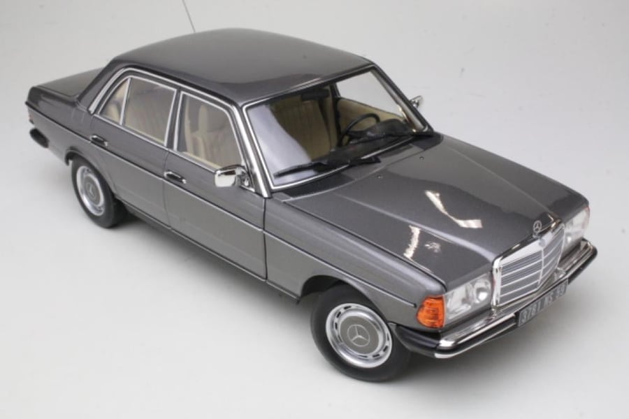 Norev Mercedes Benz 200 W123 1:18