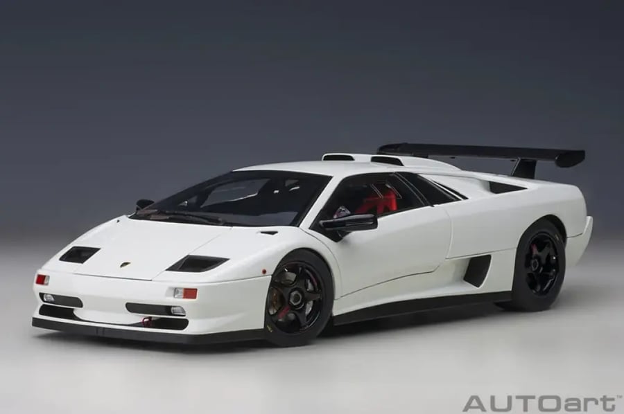 AUTOart 1:18 Lamborghini Diablo SV-R (Impact White)