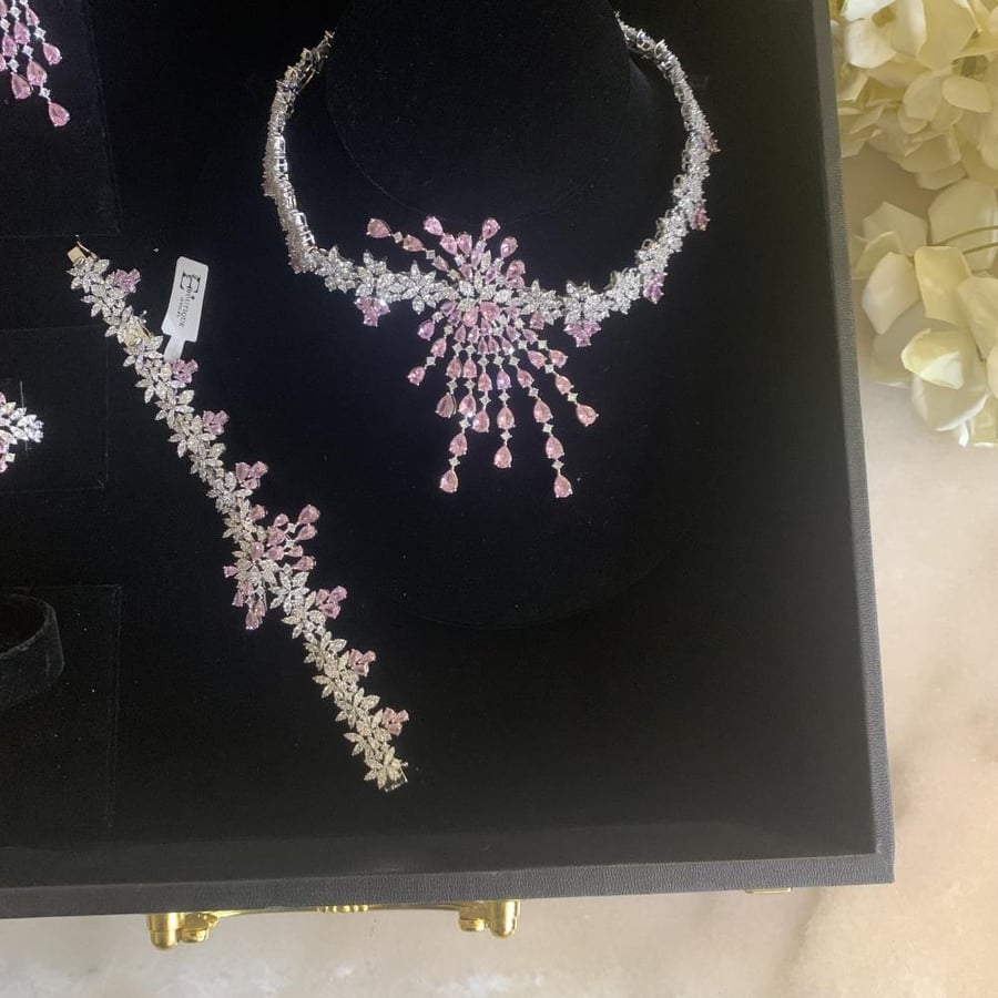 Pink luxury set