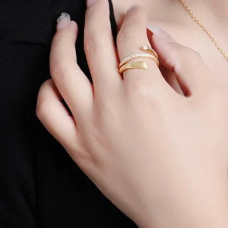 Two-piece silver set (bracelet and ring)