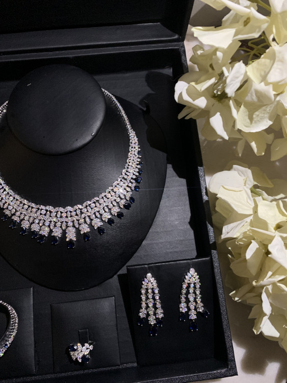 Luxury set from our new Royal collection with blue zircon