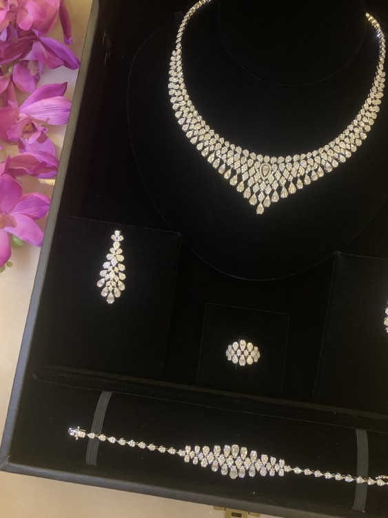 Luxury Diamond Design Set