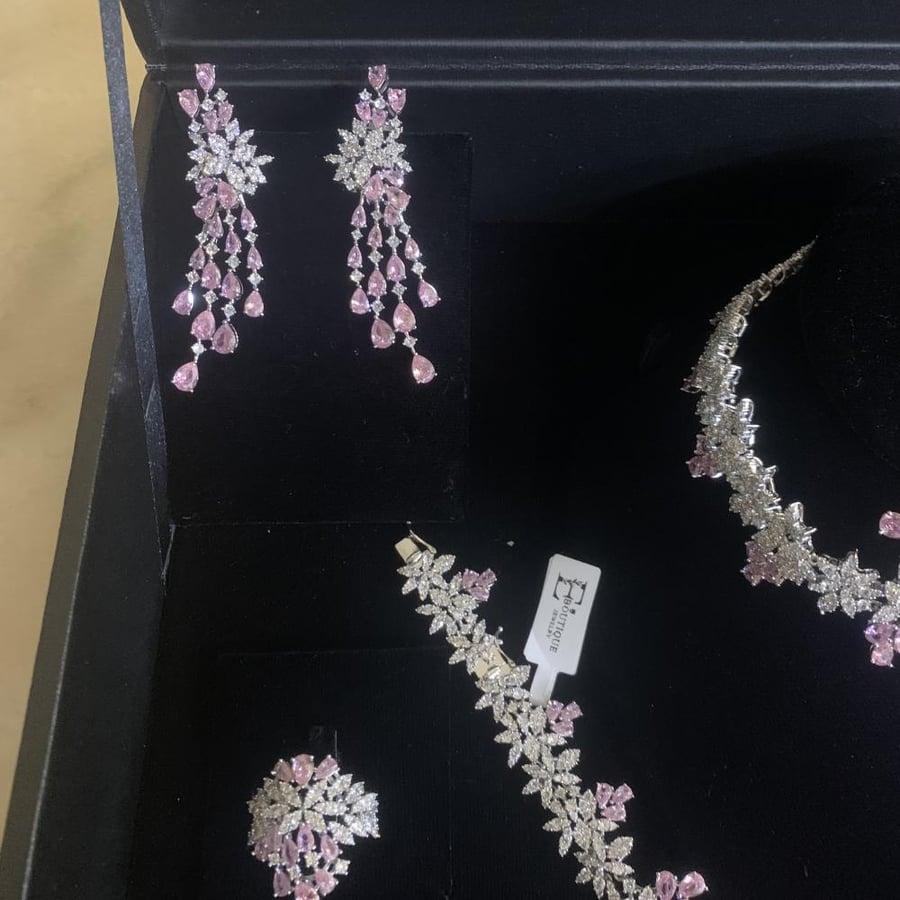 Pink luxury set