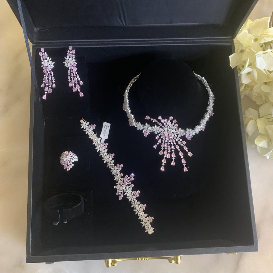 Pink luxury set