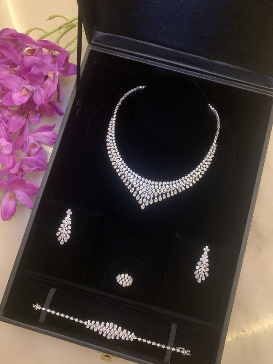 Luxury Diamond Design Set