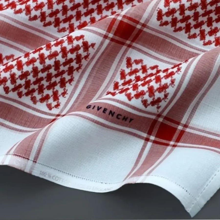 شماغ جفنشي كلاسيك ضمن الباقة اليومية