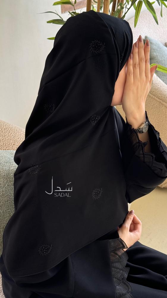 طرحة عباية سوداء مطرزه