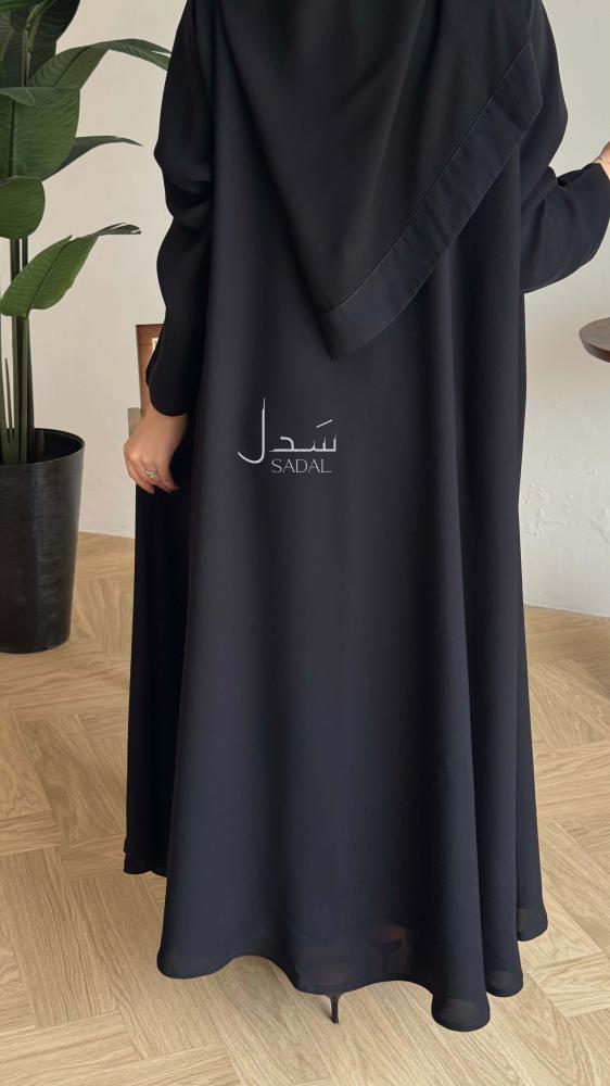 عباية دبل كلوش سوداء